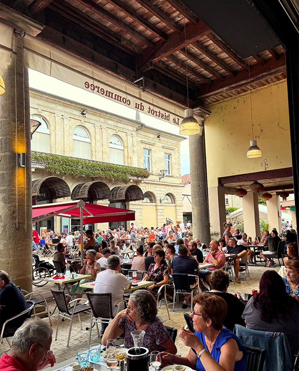 Le restaurant - Le Bistrot Du Commerce - restaurant AGNAC